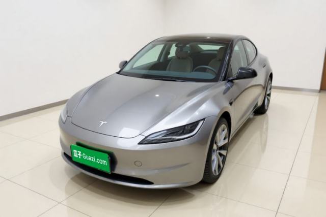 Używany Tesla Model 3 2023 Long-Range All-Wheel-Drive Version
