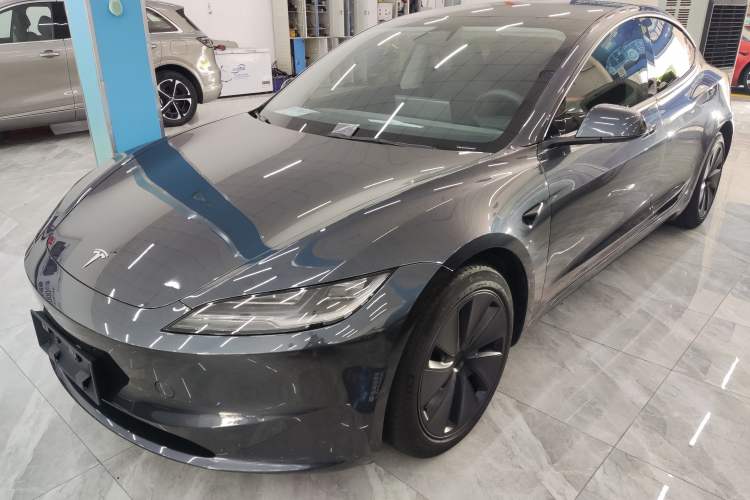 Tesla Model 3 2023 Long-Range All-Wheel-Drive Version