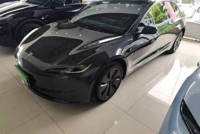 Used Tesla Model 3 2023 Rear-Wheel-Drive Version