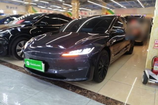 Used Tesla Model 3 2023 Long-Range All-Wheel-Drive Version