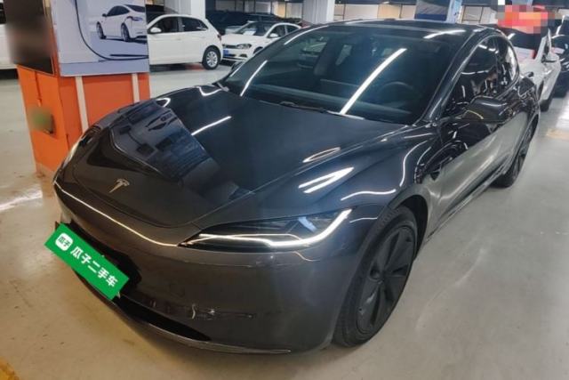 Used Tesla Model 3 2023 Long-Range All-Wheel-Drive Version