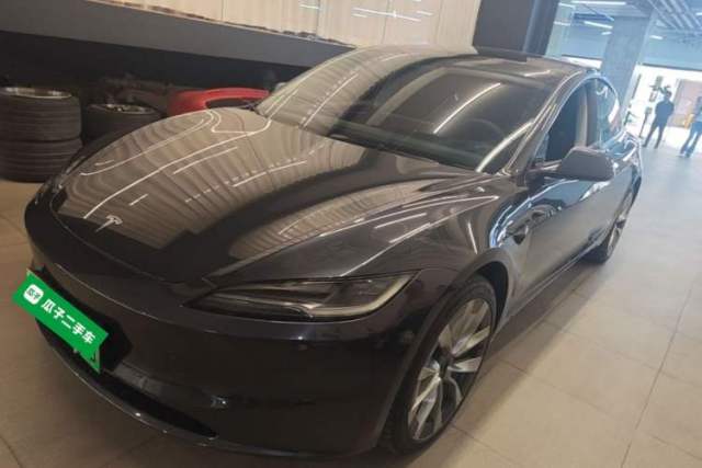 Used Tesla Model 3 2023 Long-Range All-Wheel-Drive Version