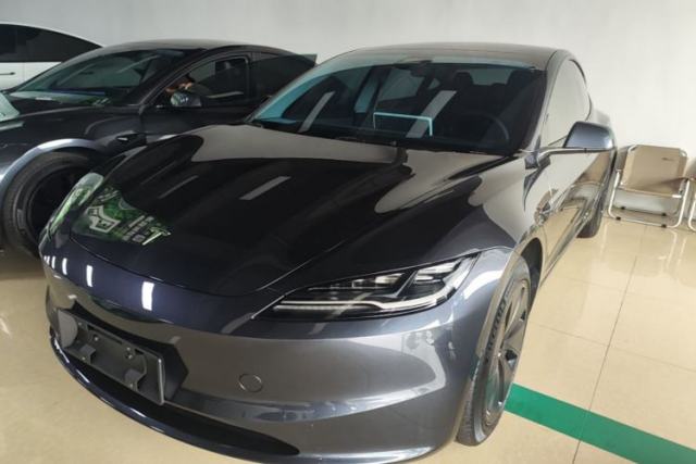 Used Tesla Model 3 2023 Rear-Wheel-Drive Version