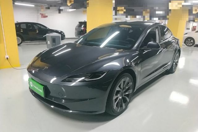 Used Tesla Model 3 2023 Long-Range All-Wheel-Drive Version