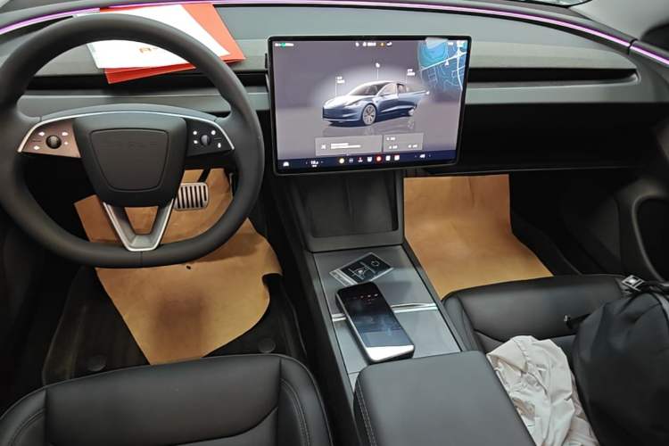 Used Tesla Model 3 2023 Rear-Wheel-Drive Version Audio And AC Panel