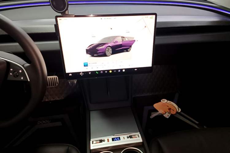 Used Tesla Model 3 2023 Rear-Wheel-Drive Version Audio And AC Panel