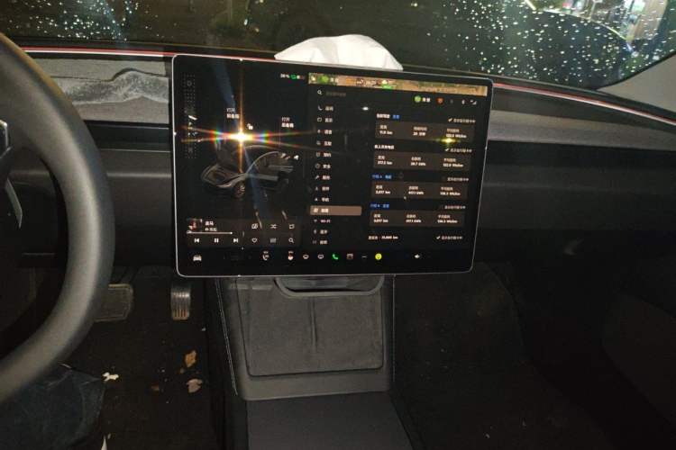Used Tesla Model 3 2023 Long-Range All-Wheel-Drive Version Audio And AC Panel