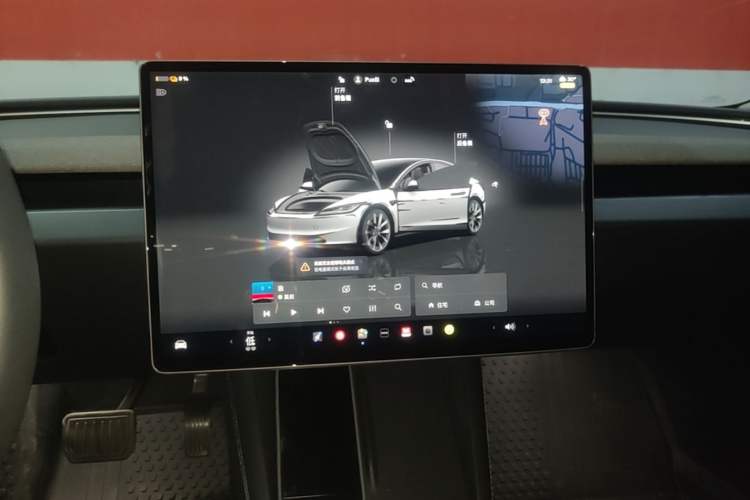 Used Tesla Model 3 2023 Long-Range All-Wheel-Drive Version Audio And AC Panel