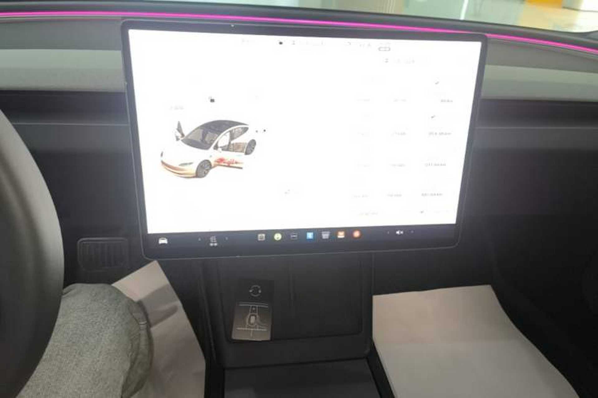 Used Tesla Model 3 2023 Rear-Wheel-Drive Version Audio And AC Panel