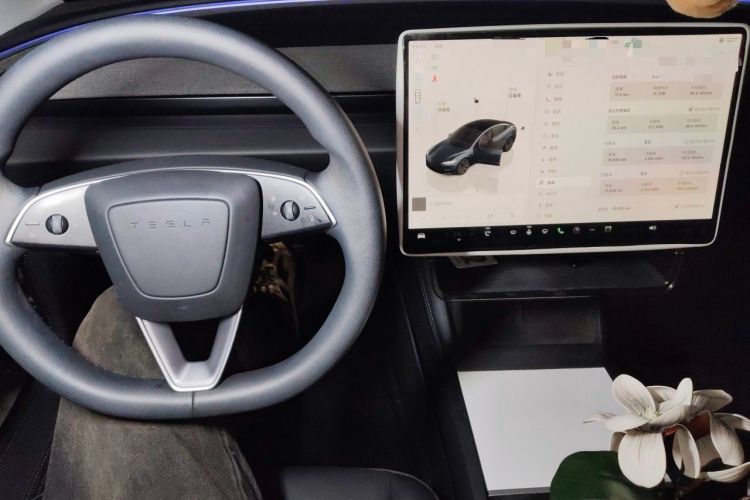Used Tesla Model 3 2023 Rear-Wheel-Drive Version Audio And AC Panel