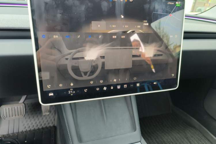 Used Tesla Model 3 2023 Rear-Wheel-Drive Version Audio And AC Panel