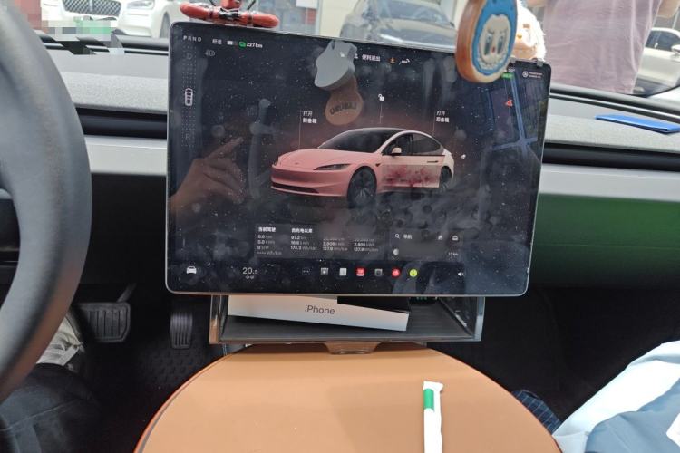 Used Tesla Model 3 2023 Rear-Wheel-Drive Version Audio And AC Panel