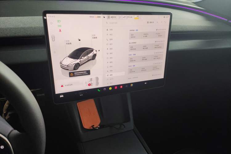 Used Tesla Model 3 2023 Rear-Wheel-Drive Version Audio And AC Panel