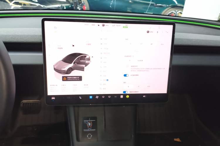 Used Tesla Model 3 2023 Rear-Wheel-Drive Version Audio And AC Panel