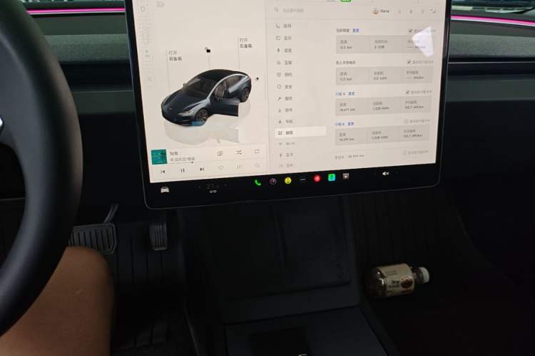 Used Tesla Model 3 2023 Rear-Wheel-Drive Version Audio And AC Panel