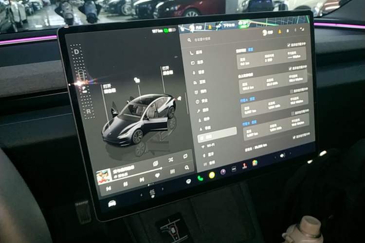 Used Tesla Model 3 2023 Rear-Wheel-Drive Version Audio And AC Panel