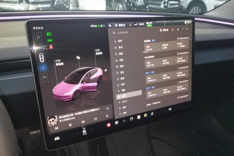 Used Tesla Model 3 2023 Rear-Wheel-Drive Version Audio And AC Panel