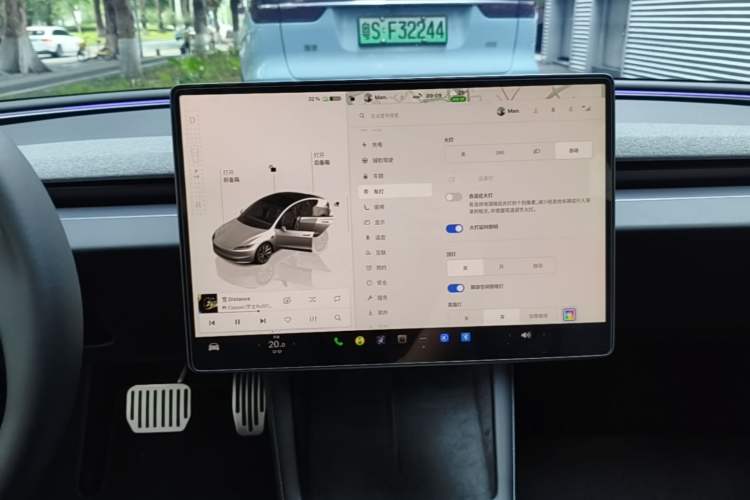 Used Tesla Model 3 2023 Long-Range All-Wheel-Drive Version Audio And AC Panel