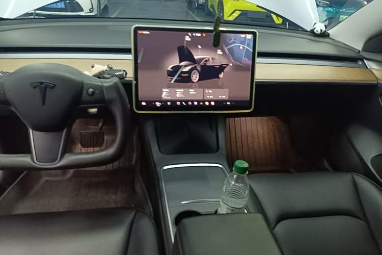 Used Tesla Model 3 2023 Rear-Wheel-Drive Version Audio And AC Panel