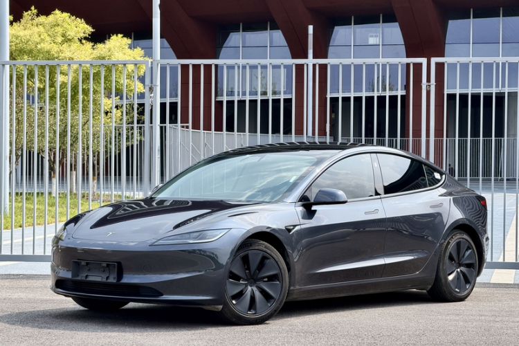 Tesla Model 3 2023 Rear-Wheel-Drive Version