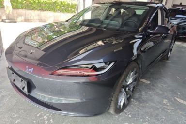 Used Tesla Model 3 2023 Long-Range All-Wheel-Drive Version