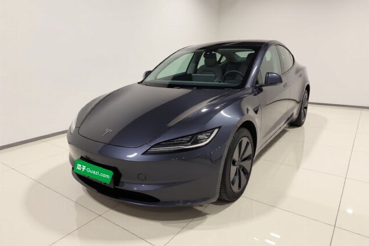Tesla Model 3 2023 Long-Range All-Wheel-Drive Version