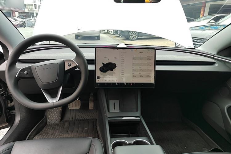 Used Tesla Model 3 2023 Long-Range All-Wheel-Drive Version Center Console