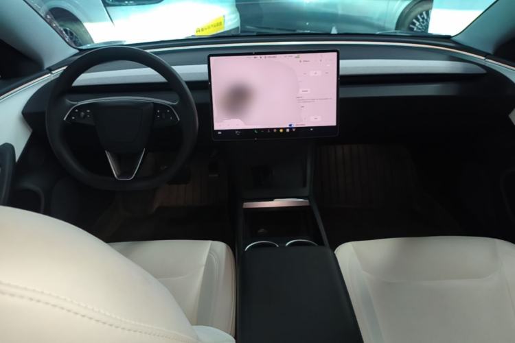 Used Tesla Model 3 2023 Long-Range All-Wheel-Drive Version Center Console