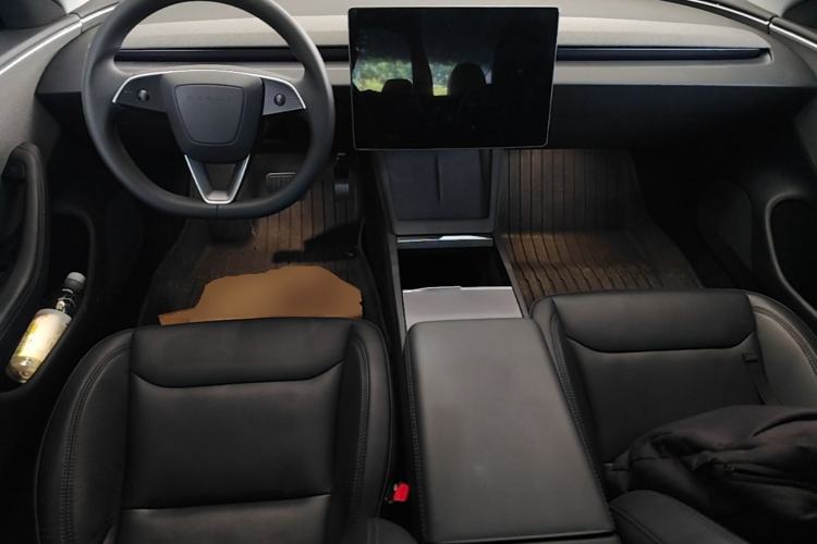 Used Tesla Model 3 2023 Rear-Wheel-Drive Version Center Console