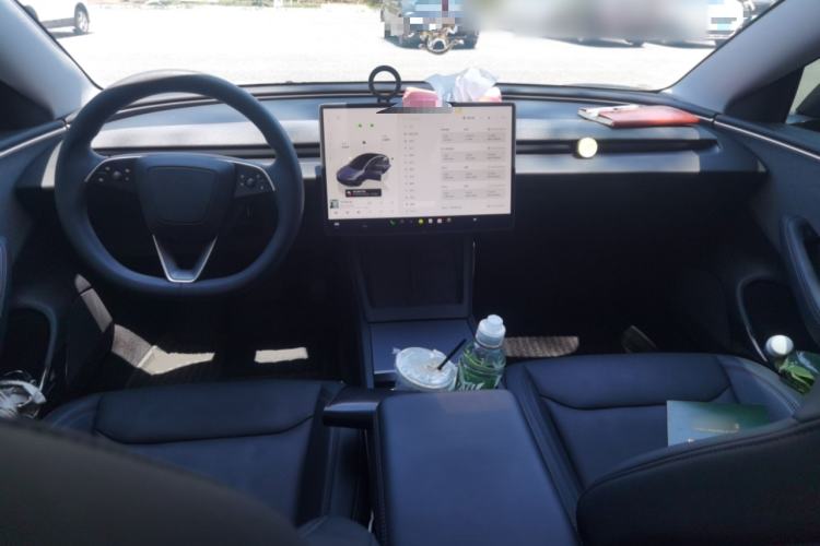 Used Tesla Model 3 2023 Rear-Wheel-Drive Version Center Console