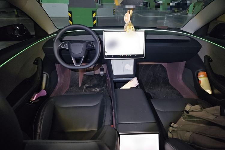 Used Tesla Model 3 2023 Rear-Wheel-Drive Version Center Console