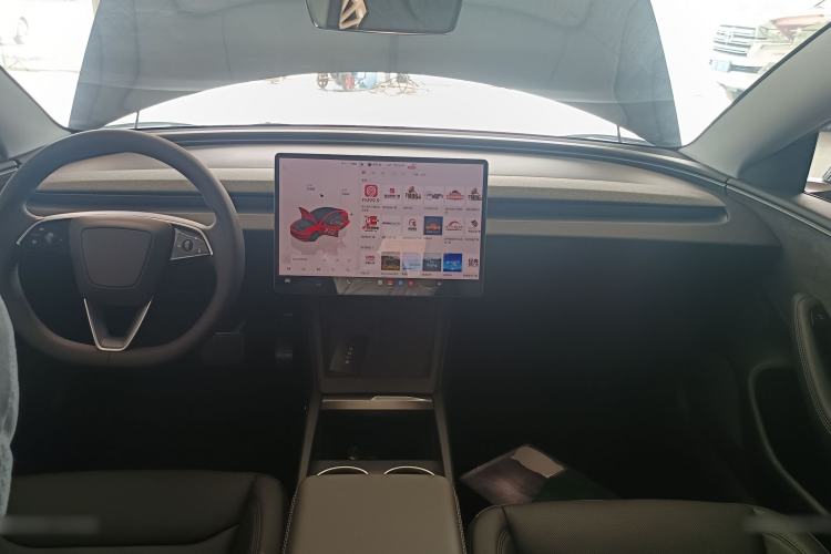 Used Tesla Model 3 2023 Long-Range All-Wheel-Drive Version Center Console