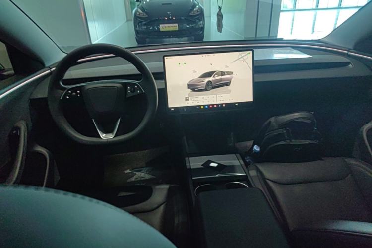 Used Tesla Model 3 2023 Rear-Wheel-Drive Version Center Console
