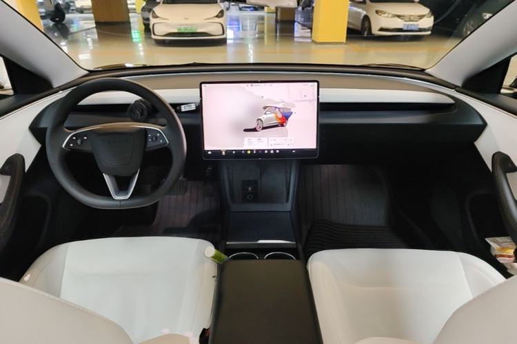 Used Tesla Model 3 2023 Rear-Wheel-Drive Version Center Console