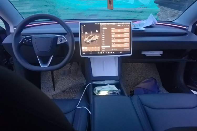 Used Tesla Model 3 2023 Rear-Wheel-Drive Version Center Console