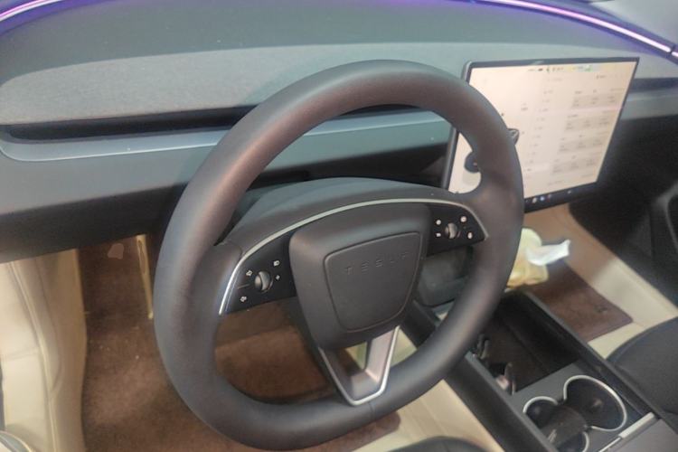 Used Tesla Model 3 2023 Rear-Wheel-Drive Version Center Console