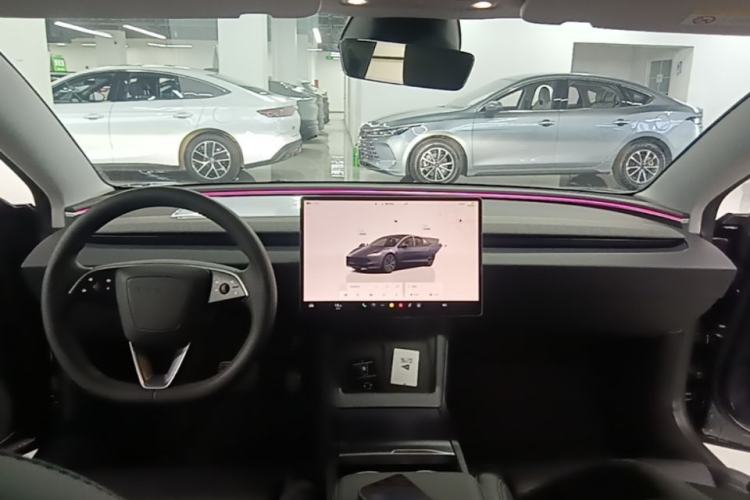 Used Tesla Model 3 2023 Rear-Wheel-Drive Version Center Console