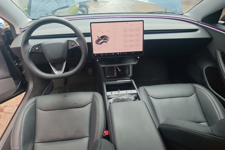 Used Tesla Model 3 2023 Rear-Wheel-Drive Version Center Console