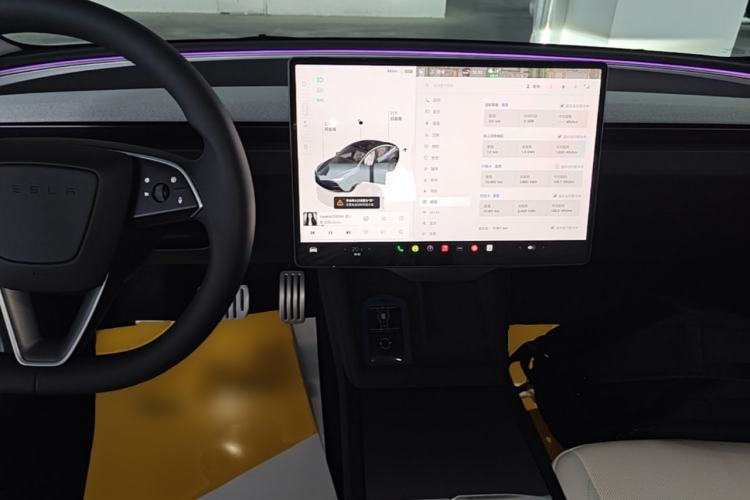 Used Tesla Model 3 2023 Long-Range All-Wheel-Drive Version Center Console