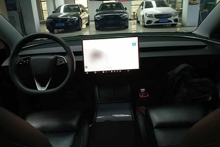 Used Tesla Model 3 2023 Rear-Wheel-Drive Version Center Console