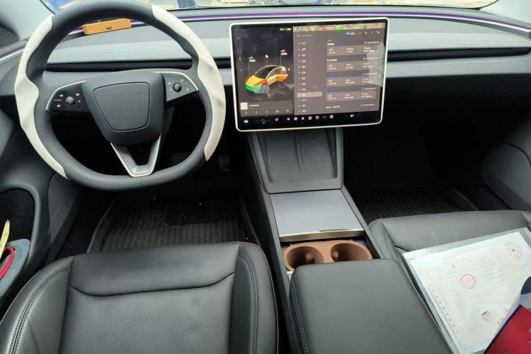 Used Tesla Model 3 2023 Rear-Wheel-Drive Version Center Console