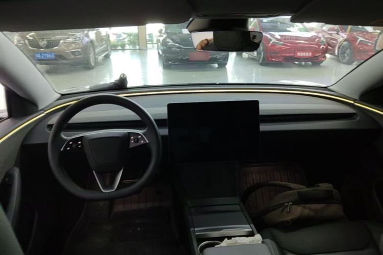 Used Tesla Model 3 2023 Rear-Wheel-Drive Version Center Console