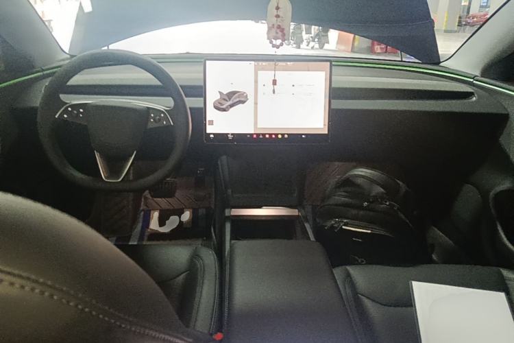 Used Tesla Model 3 2023 Rear-Wheel-Drive Version Center Console