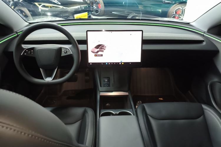 Used Tesla Model 3 2023 Rear-Wheel-Drive Version Center Console