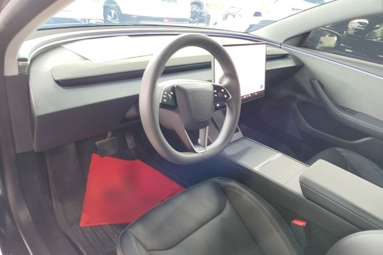Used Tesla Model 3 2023 Rear-Wheel-Drive Version Center Console