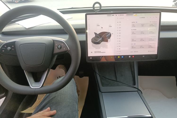 Used Tesla Model 3 2023 Rear-Wheel-Drive Version Center Console