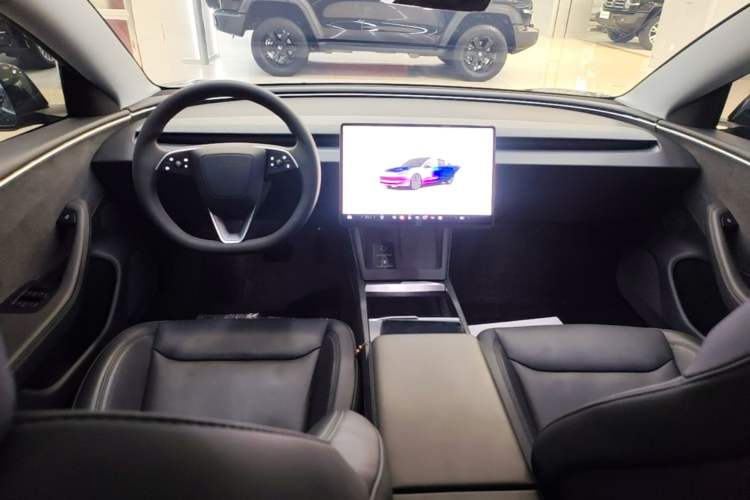 Used Tesla Model 3 2023 Long-Range All-Wheel-Drive Version Center Console