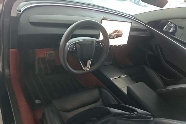 Used Tesla Model 3 2023 Rear-Wheel-Drive Version Center Console