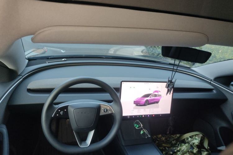 Used Tesla Model 3 2023 Rear-Wheel-Drive Version Center Console
