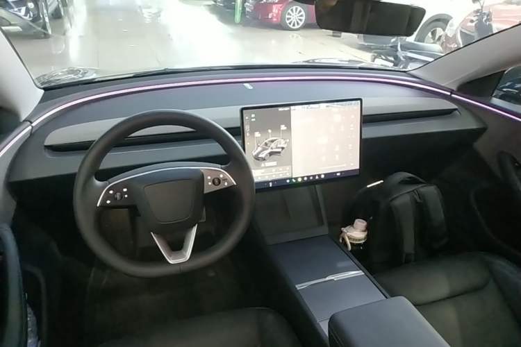 Used Tesla Model 3 2023 Rear-Wheel-Drive Version Center Console